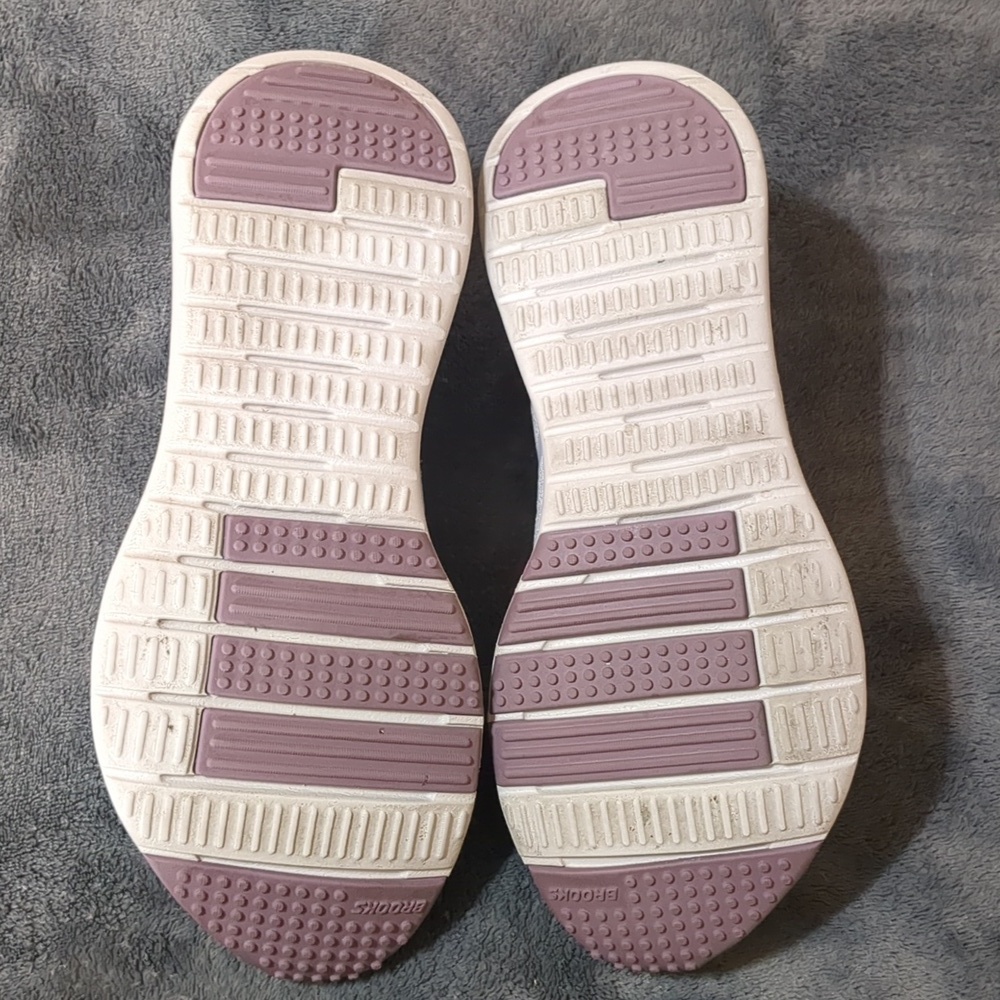 Brooks Pure Beat Running women's Shoes Gray Purple Sz 9 - Picture 6 of 9